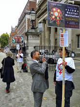 Proteste gegen "4. ISHID Weltkongress" mit Live-Genitalverstümmelungen, London 17.09.2011